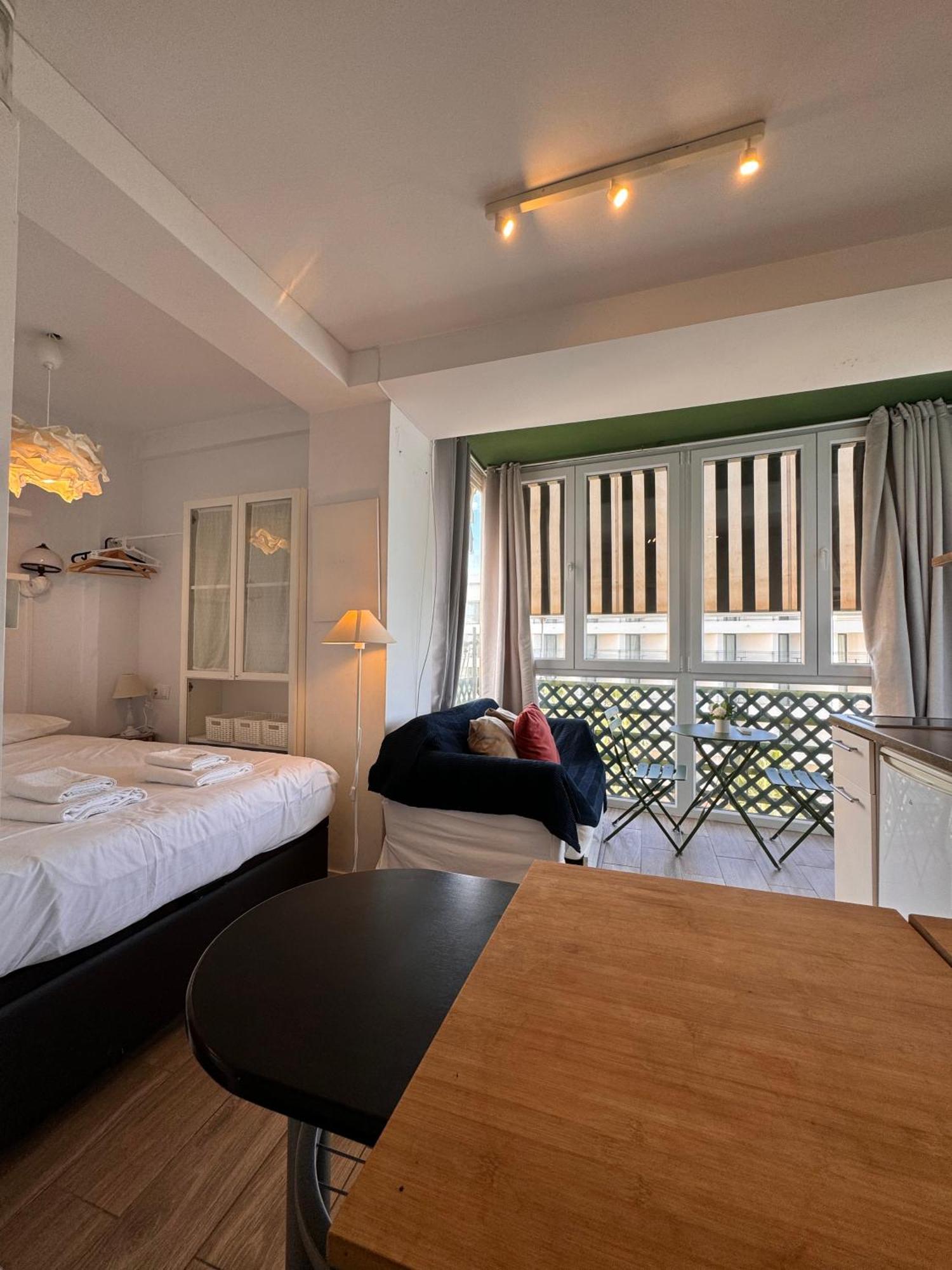 Mediterraneo Front - Eaw Homes